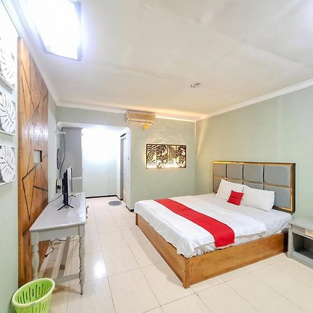 Reddoorz Near Stadion Semeru Lumajang Jawa Timur Exterior photo